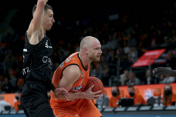 但在面对新 但在面对新